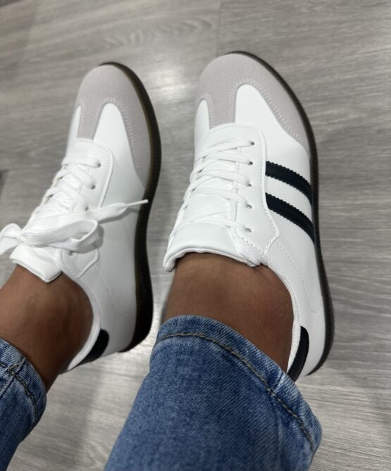 Zapatillas Dadidas básicas